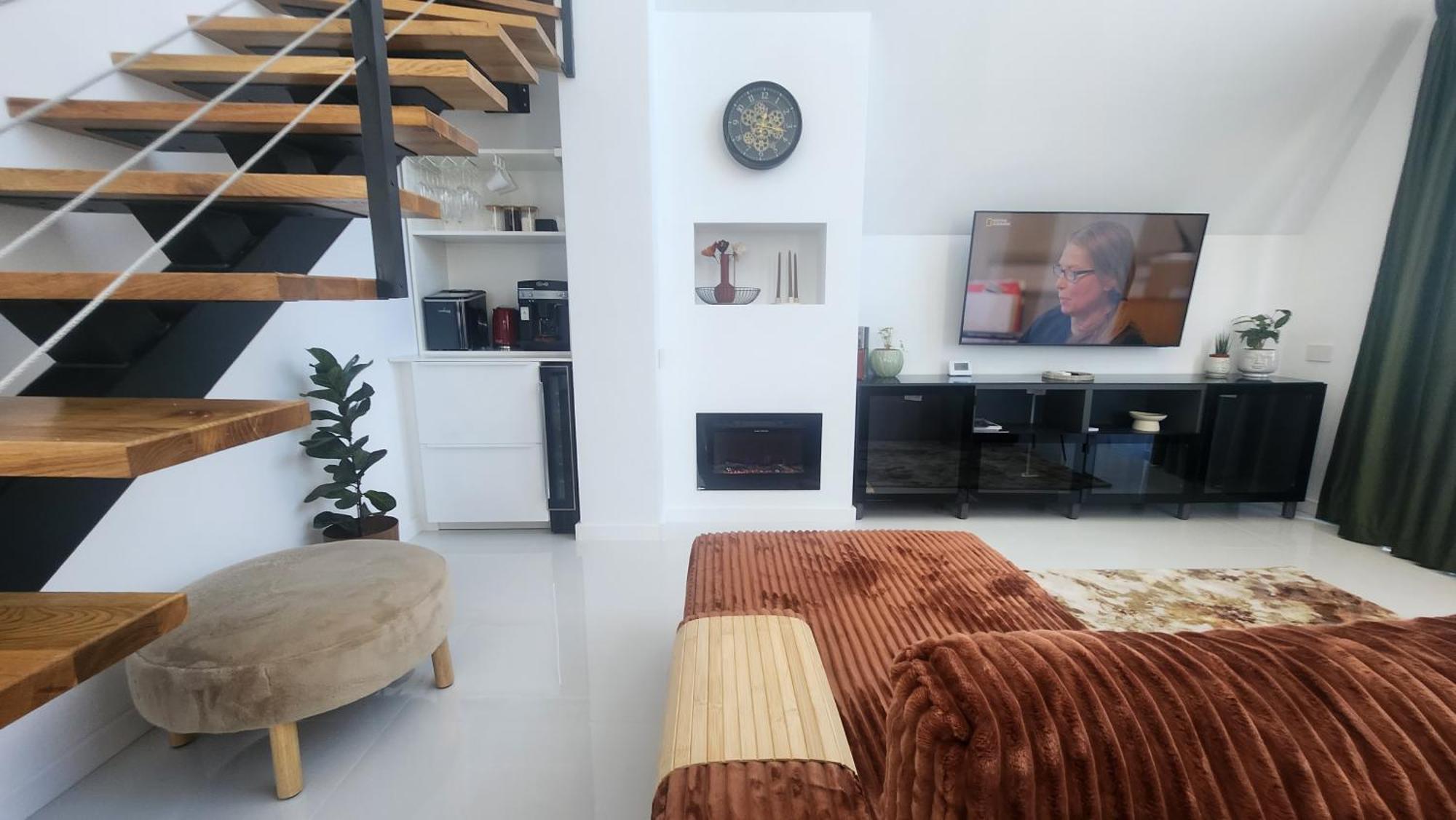 Apartment Agrey Frame Bucharest