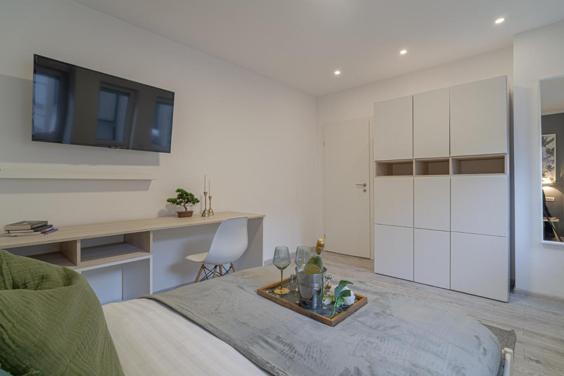 4br Sanctuary Near Cismigiu Park & Piata Universitatii * Bucharest