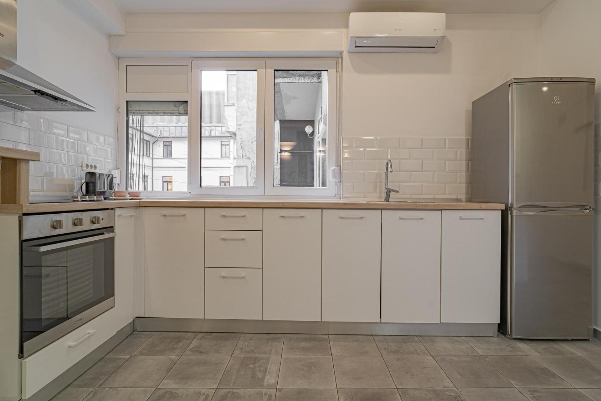 4br Sanctuary Near Cismigiu Park & Piata Universitatii