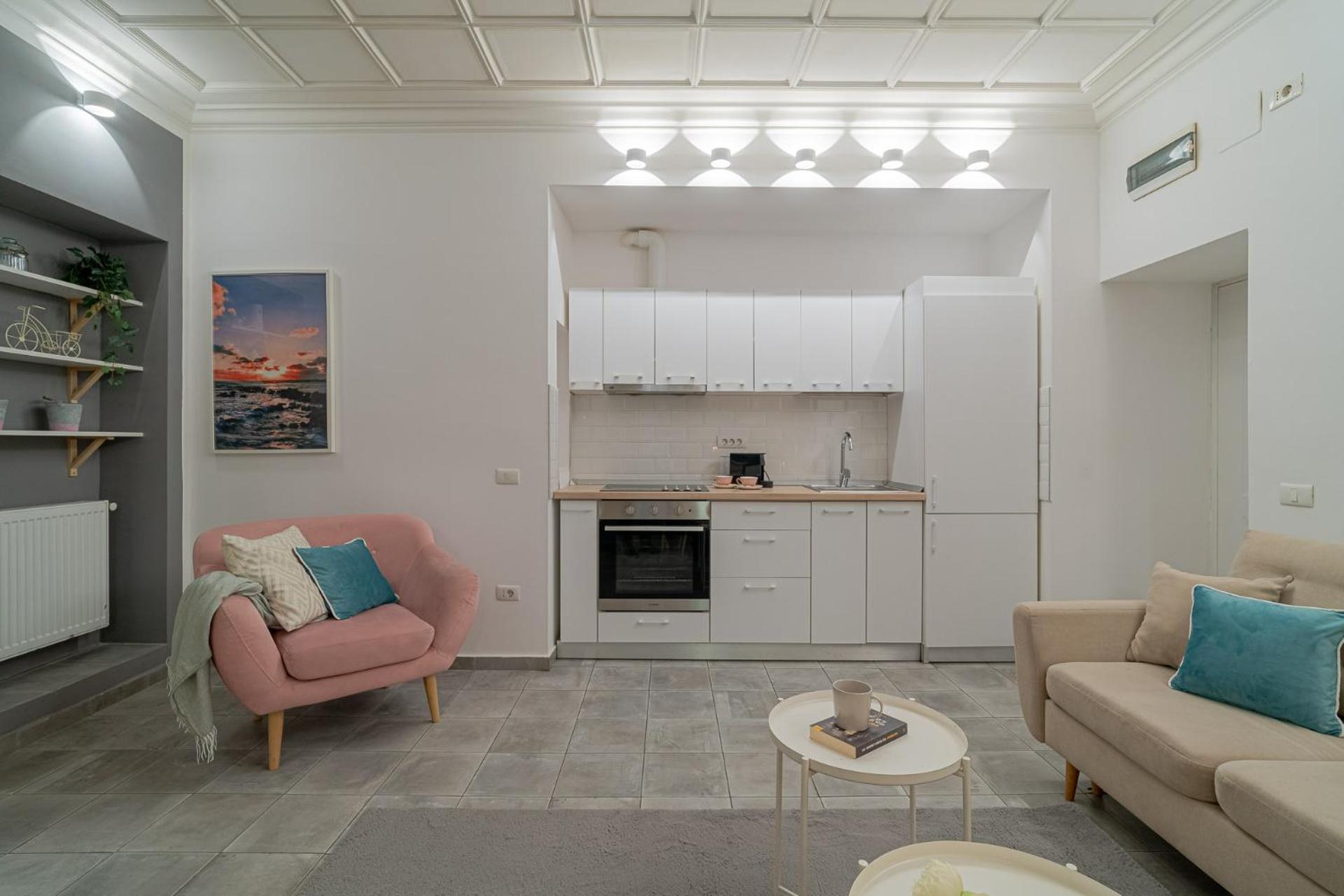4br Sanctuary Near Cismigiu Park & Piata Universitatii Apartment *