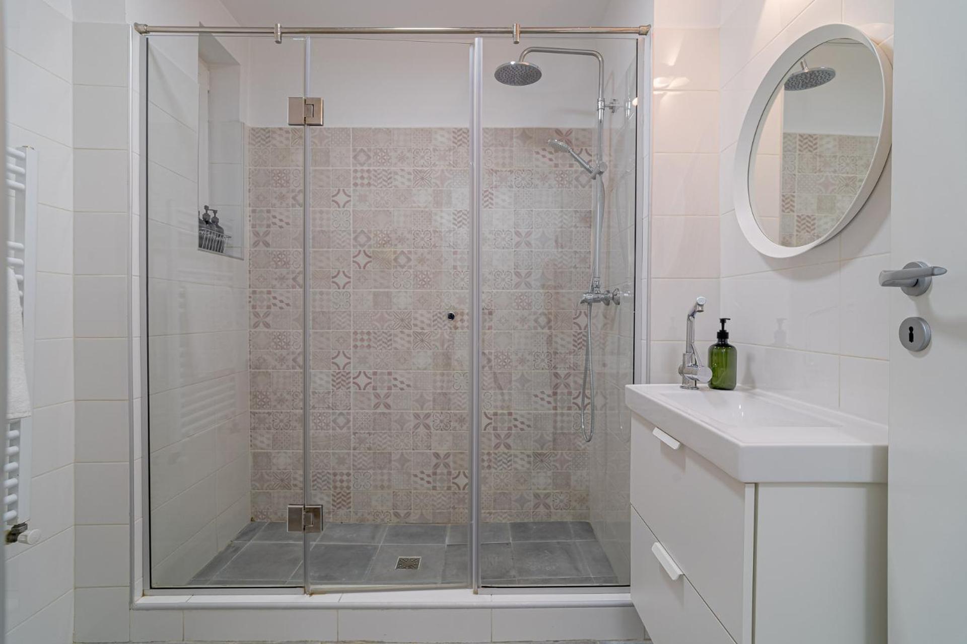 4br Sanctuary Near Cismigiu Park & Piata Universitatii *