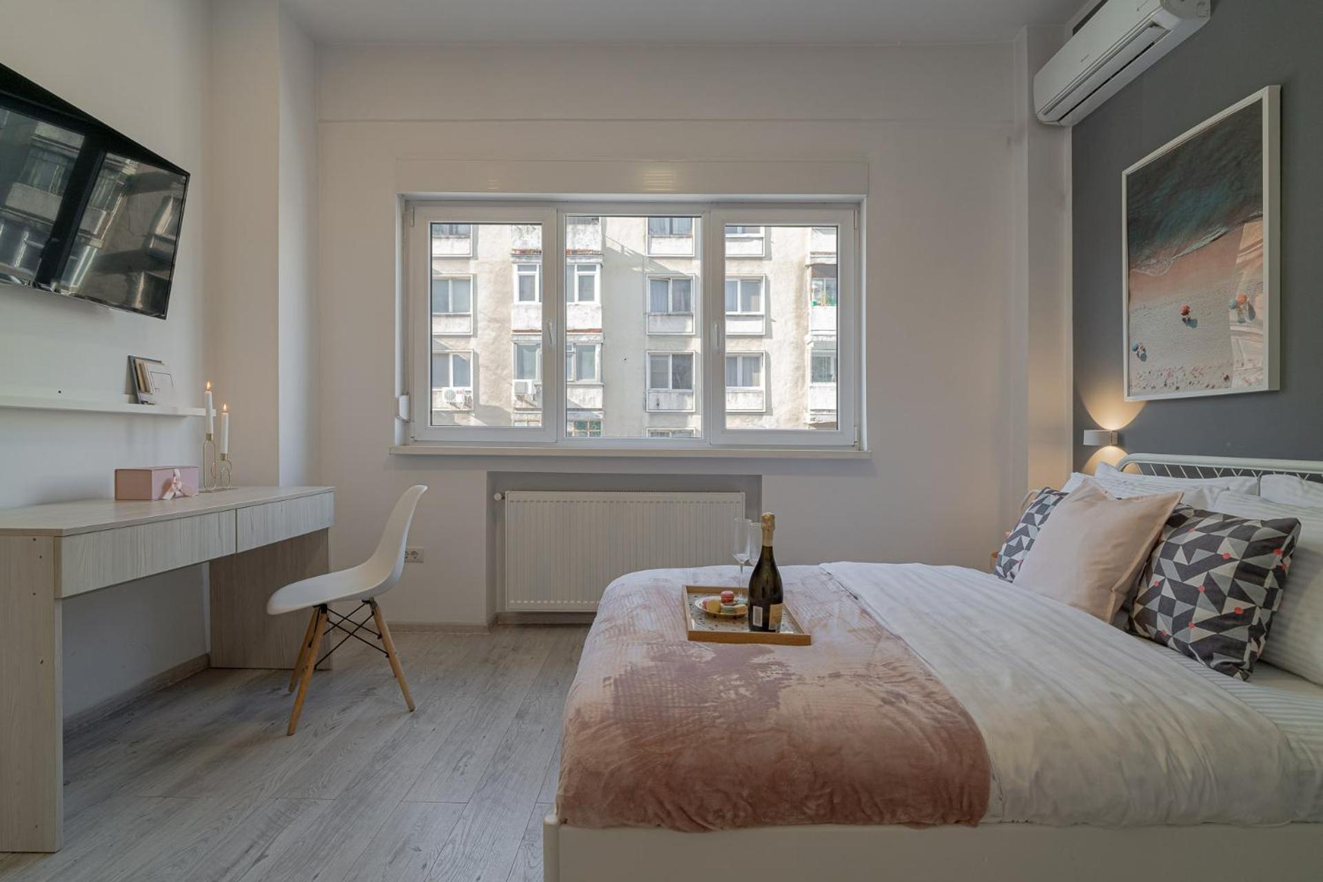 4br Sanctuary Near Cismigiu Park & Piata Universitatii Apartment Bucharest