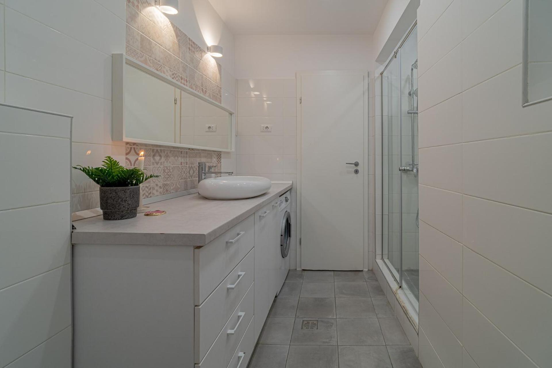 4br Sanctuary Near Cismigiu Park & Piata Universitatii Bucharest