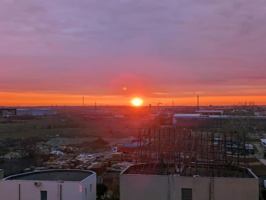 Sunset Escape Apartment *