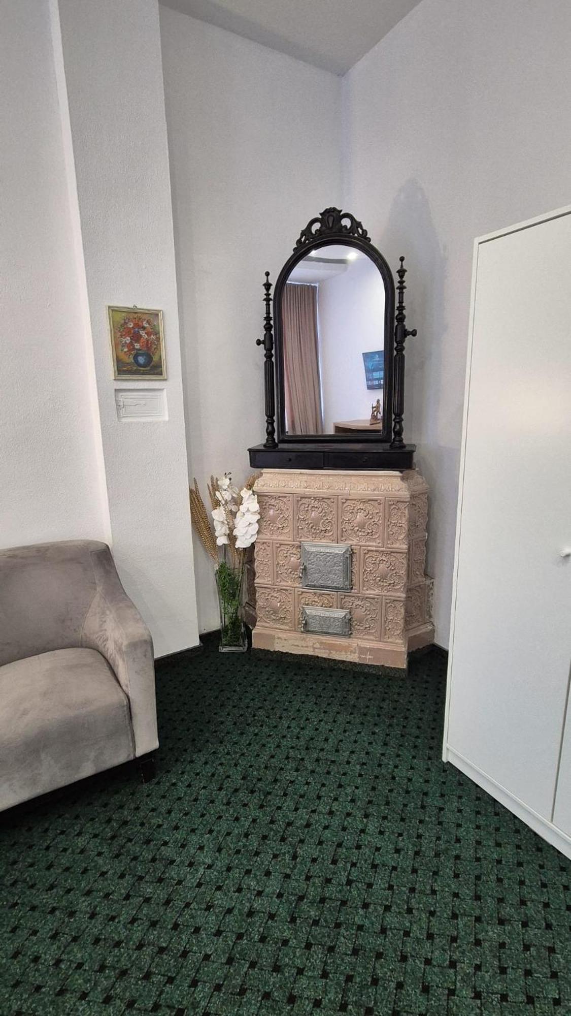 Apartment Boutique Old 1 *