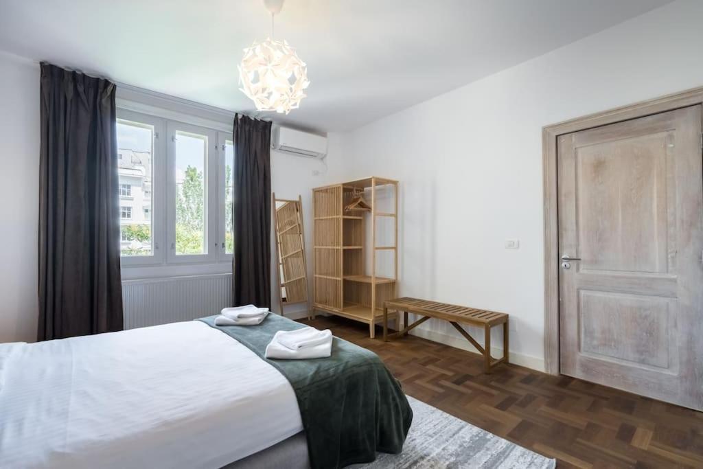 Stunning 2br - Ateneu - Center Apartment