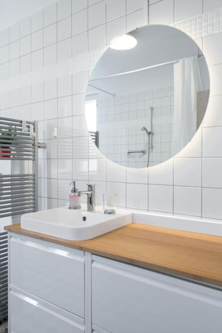 Apartment Stunning 2br - Ateneu - Center