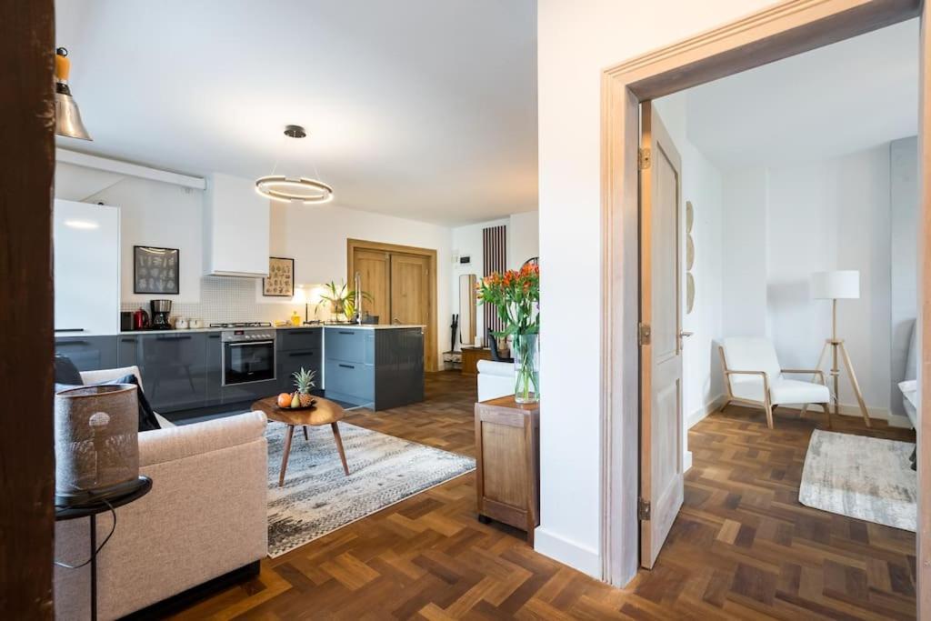 Stunning 2br - Ateneu - Center Apartment Bucharest