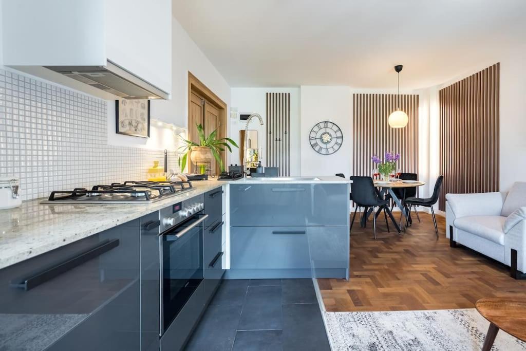 Apartment Stunning 2br - Ateneu - Center *