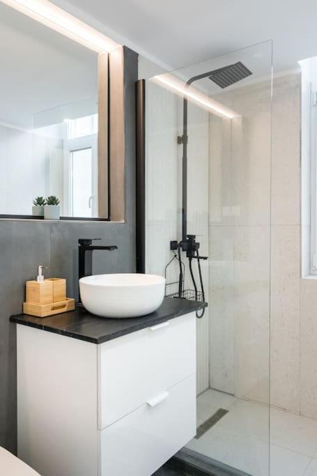 Stylish 5br - Ateneu - Amazing Location * Bucharest