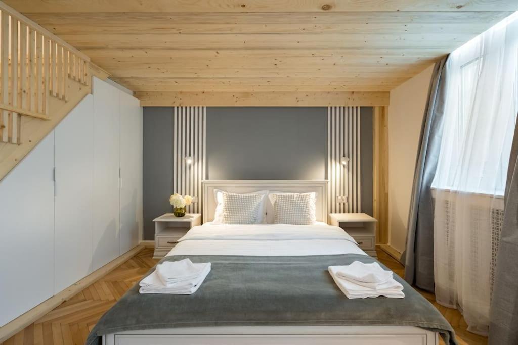 Stylish 5br - Ateneu - Amazing Location Apartment *