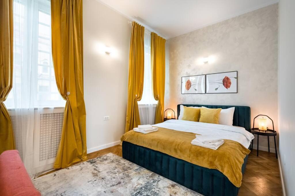 Stylish 5br - Ateneu - Amazing Location Apartment *