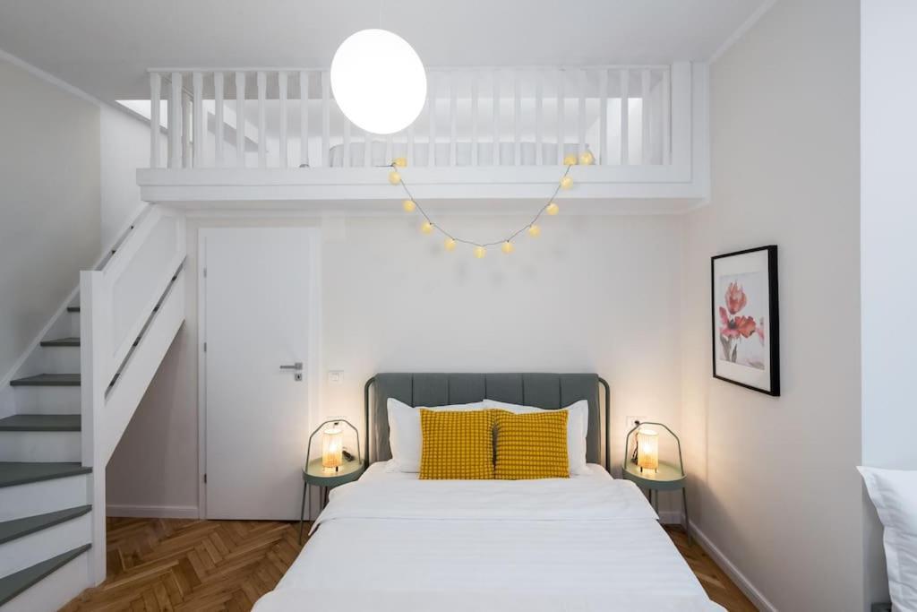 Stylish 5br - Ateneu - Amazing Location Bucharest