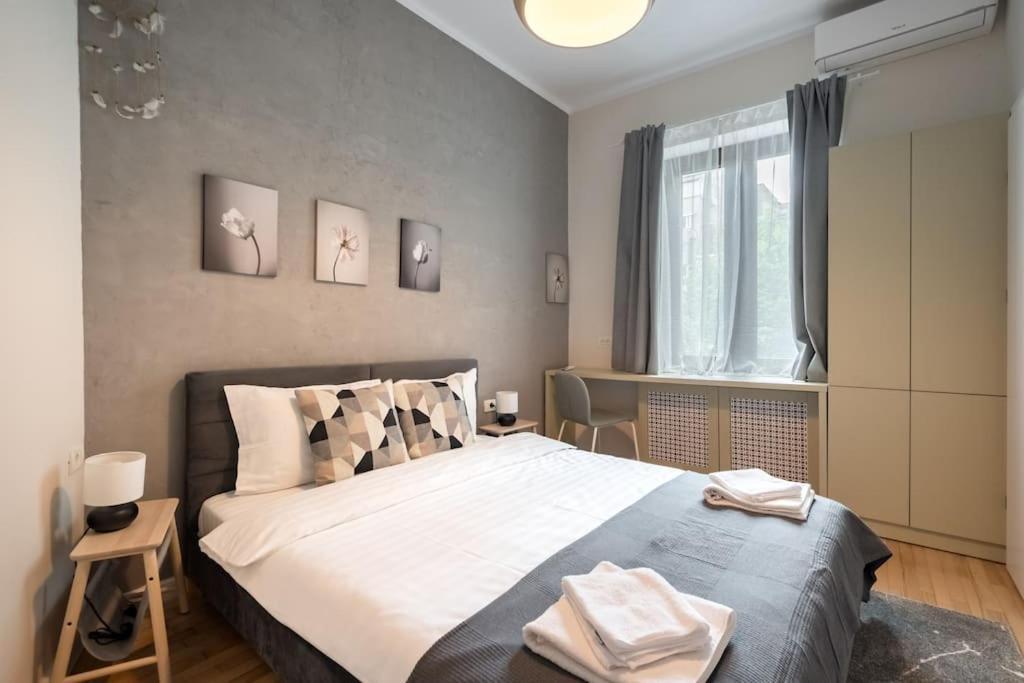 Stylish 5br - Ateneu - Amazing Location * Bucharest