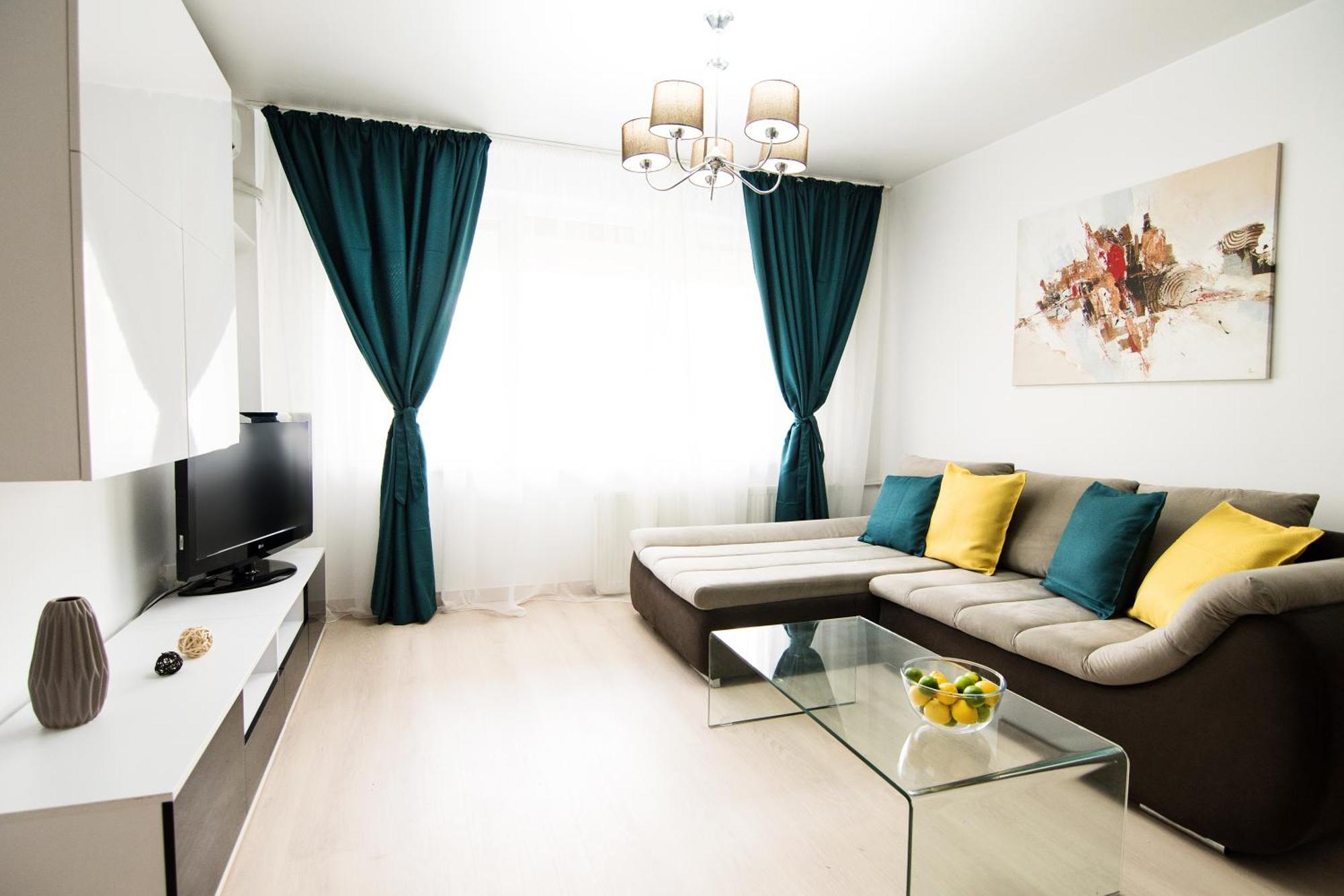 Center By Alia Apartment