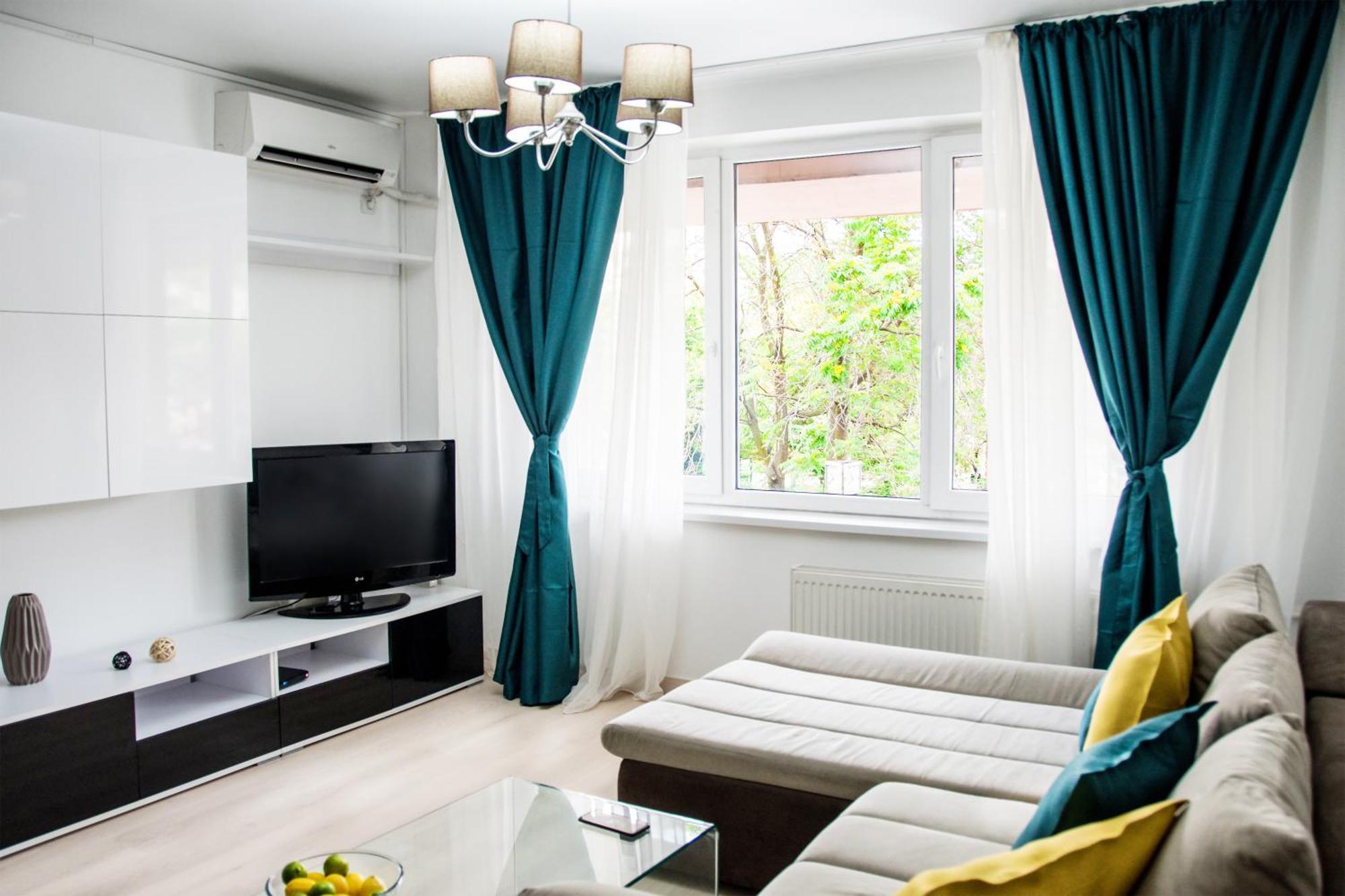 Center By Alia Apartment *