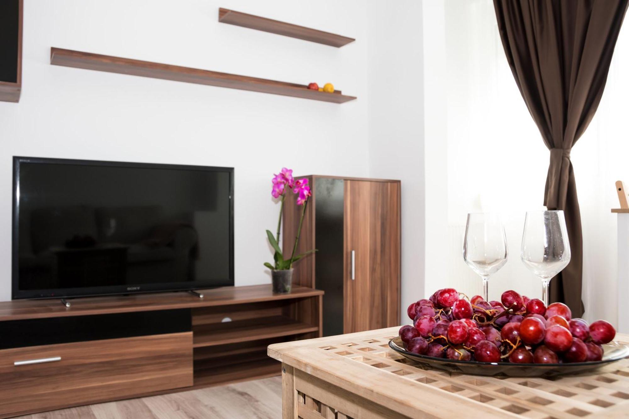 Center By Alia * Bucharest