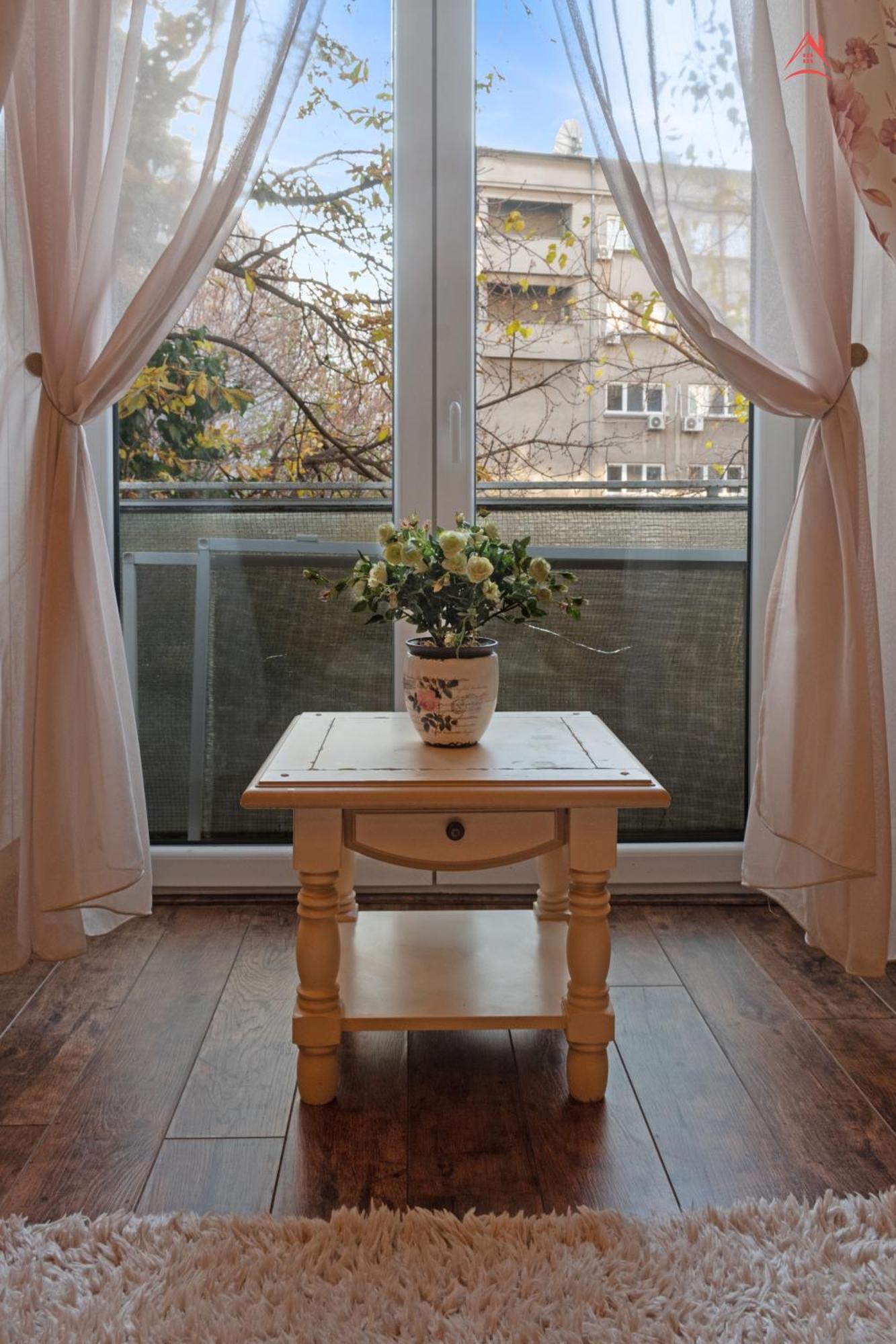 Feels Like - Old Town Apartment *