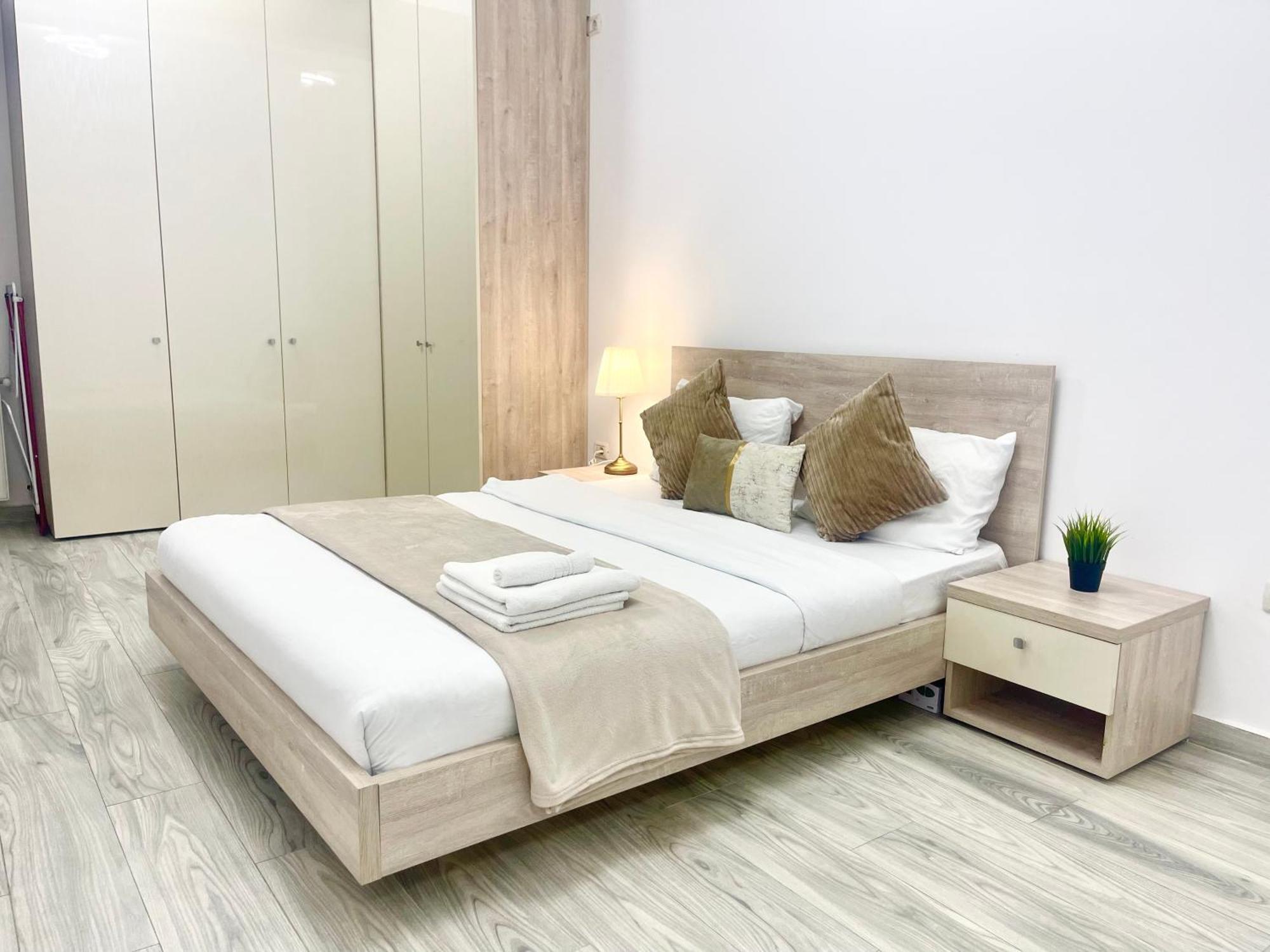 Apartment Adress Ad8