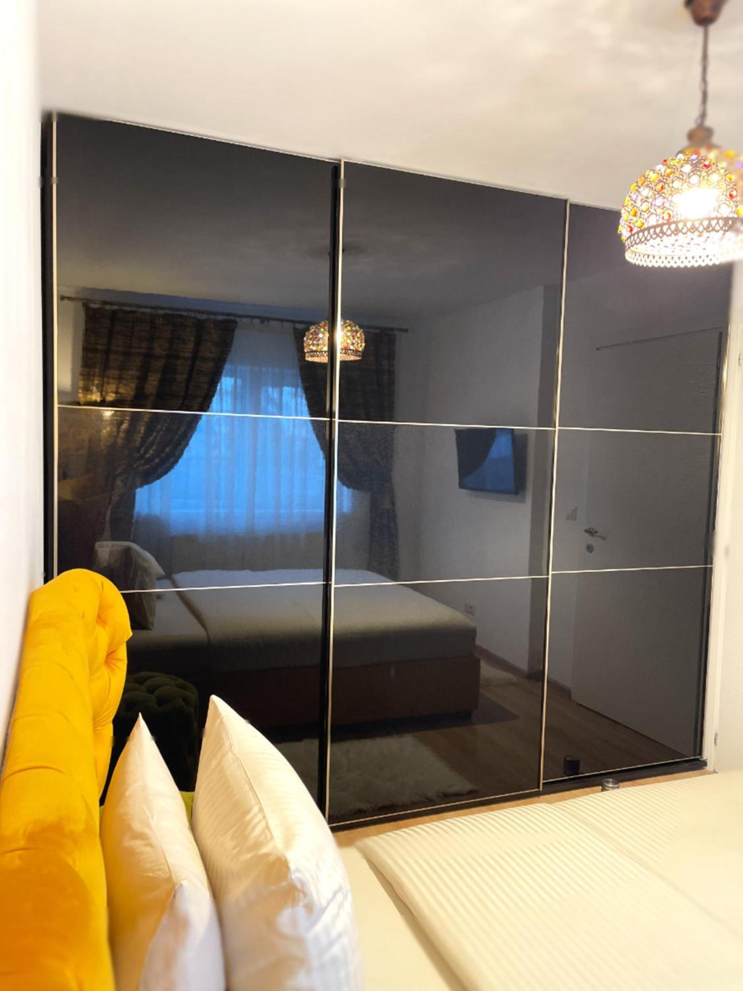 Jsn House - Private Parking & Premium Services Bucareste