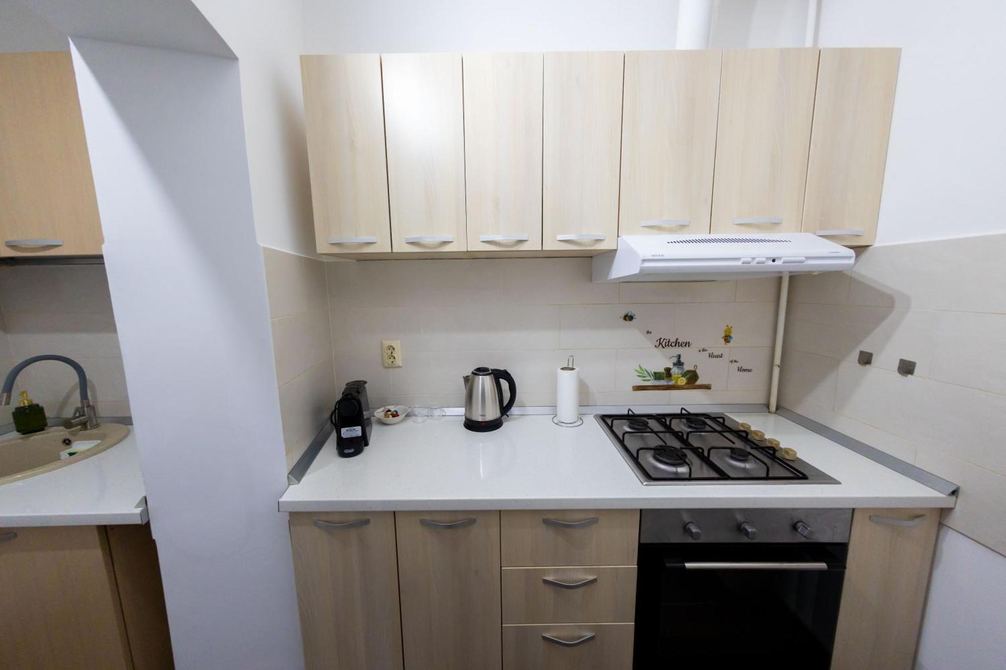 Apartment Lsix