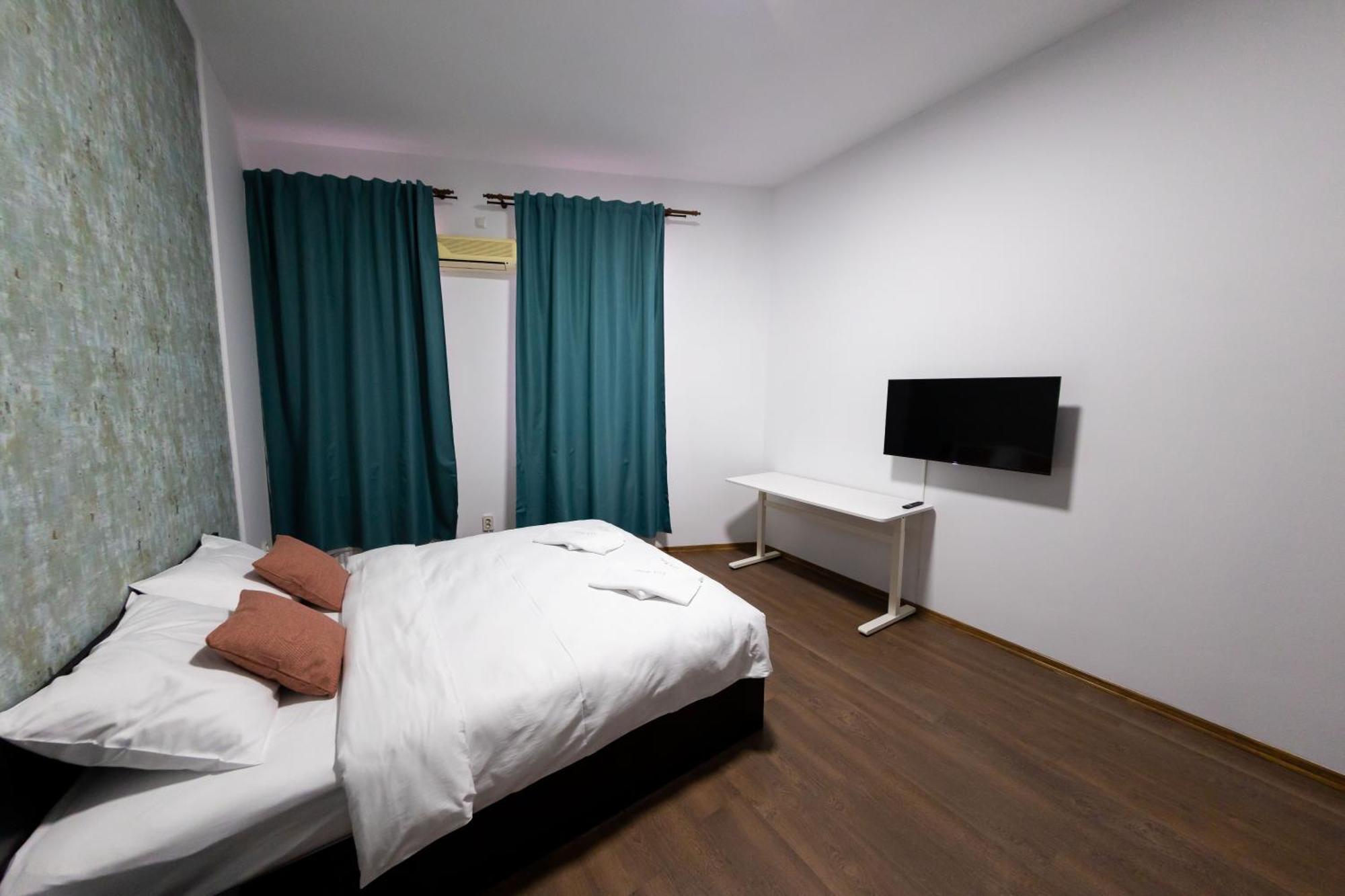 Lsix Apartment *
