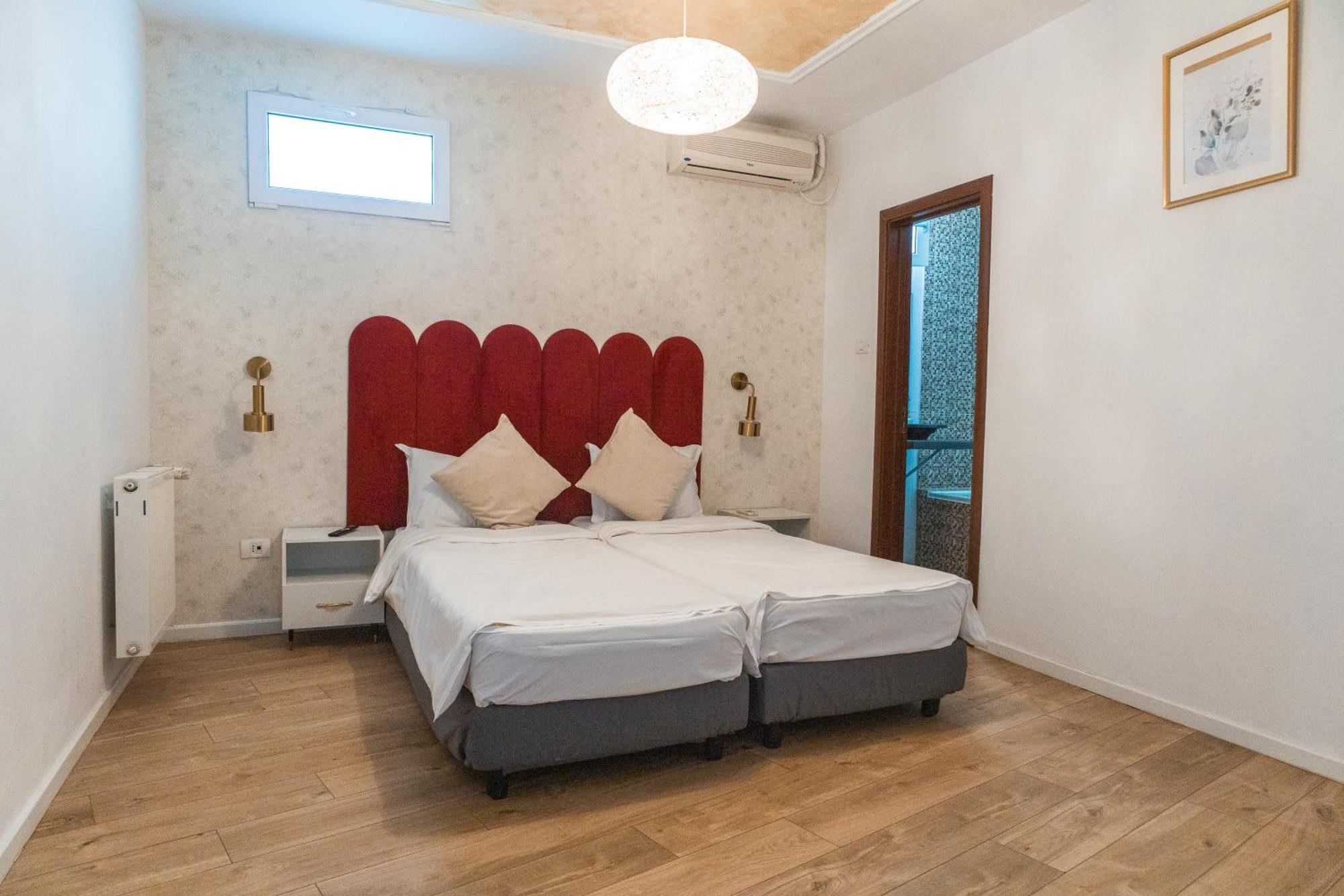 Moise House - Kosher 3* Bucureşti