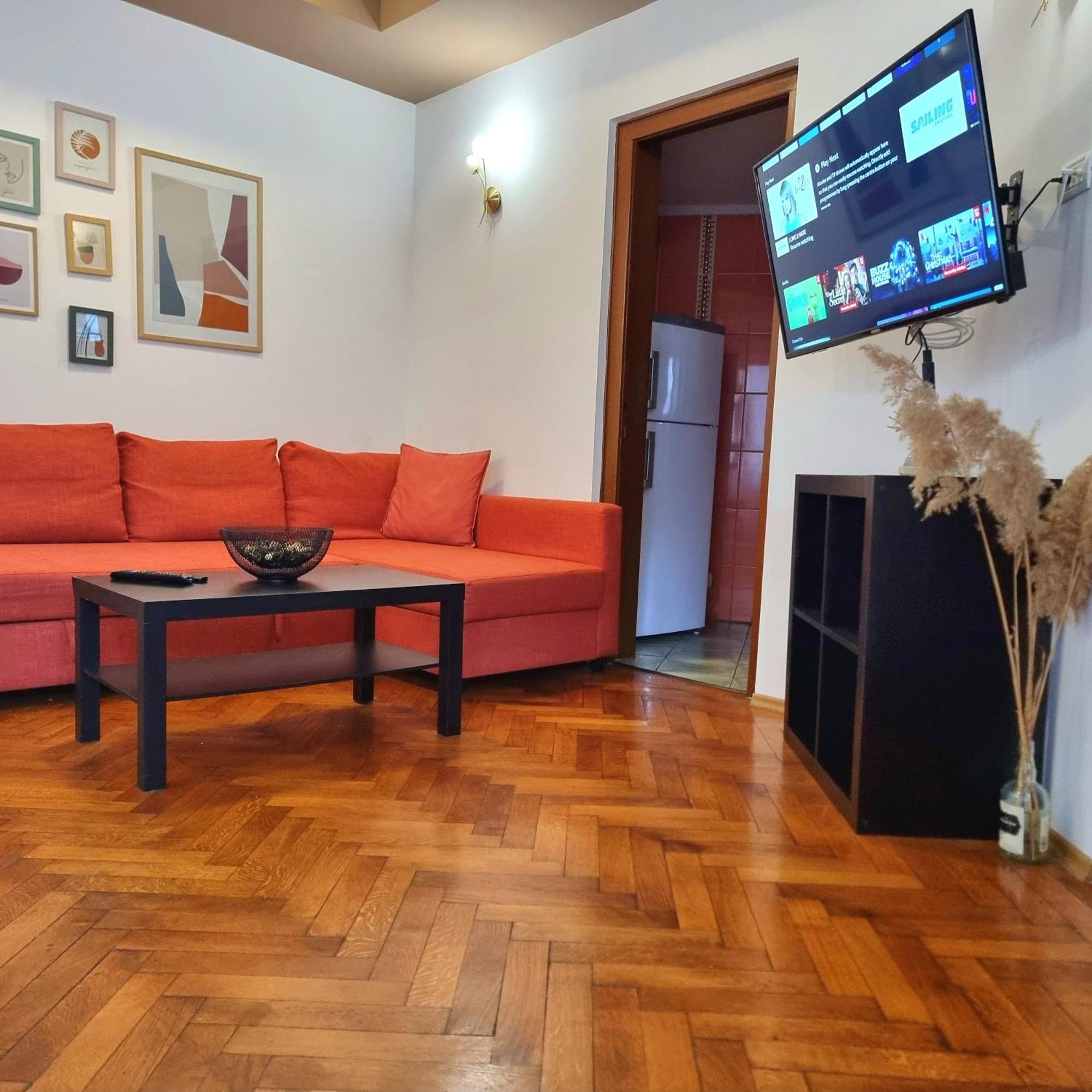 Near Old Town - Chill & Relax - 3Bdr Cozy & Roomy Bucareste