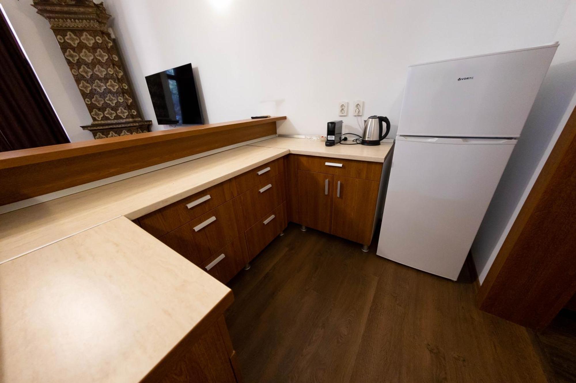 Lsix Apartment