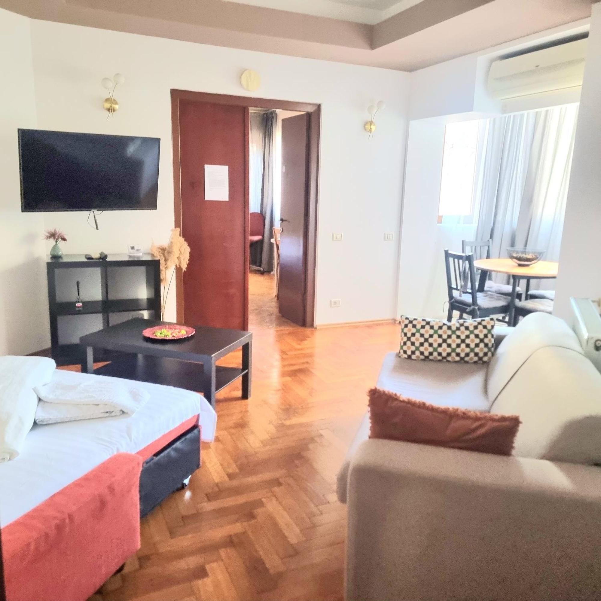 Apartamento Near Old Town - Chill & Relax - 3Bdr Cozy & Roomy Bucareste