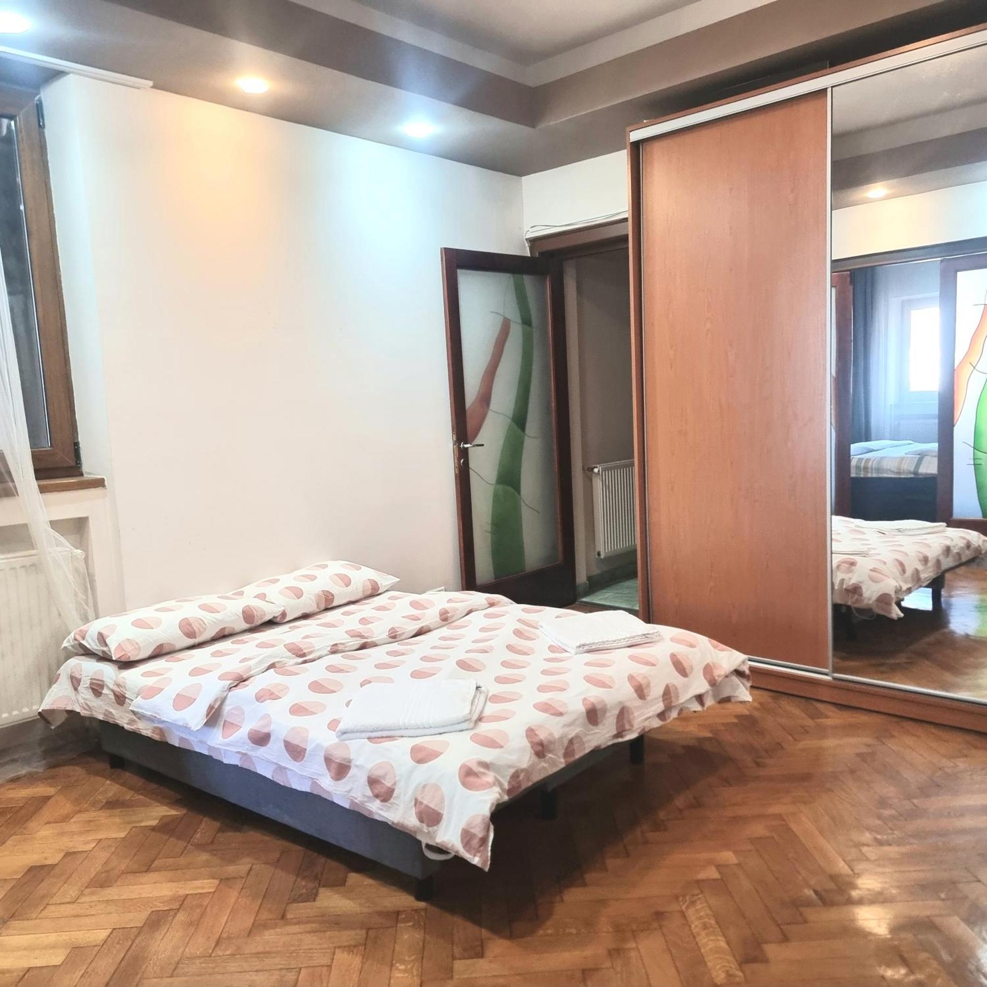 Near Old Town - Chill & Relax - 3Bdr Cozy & Roomy * Bucareste