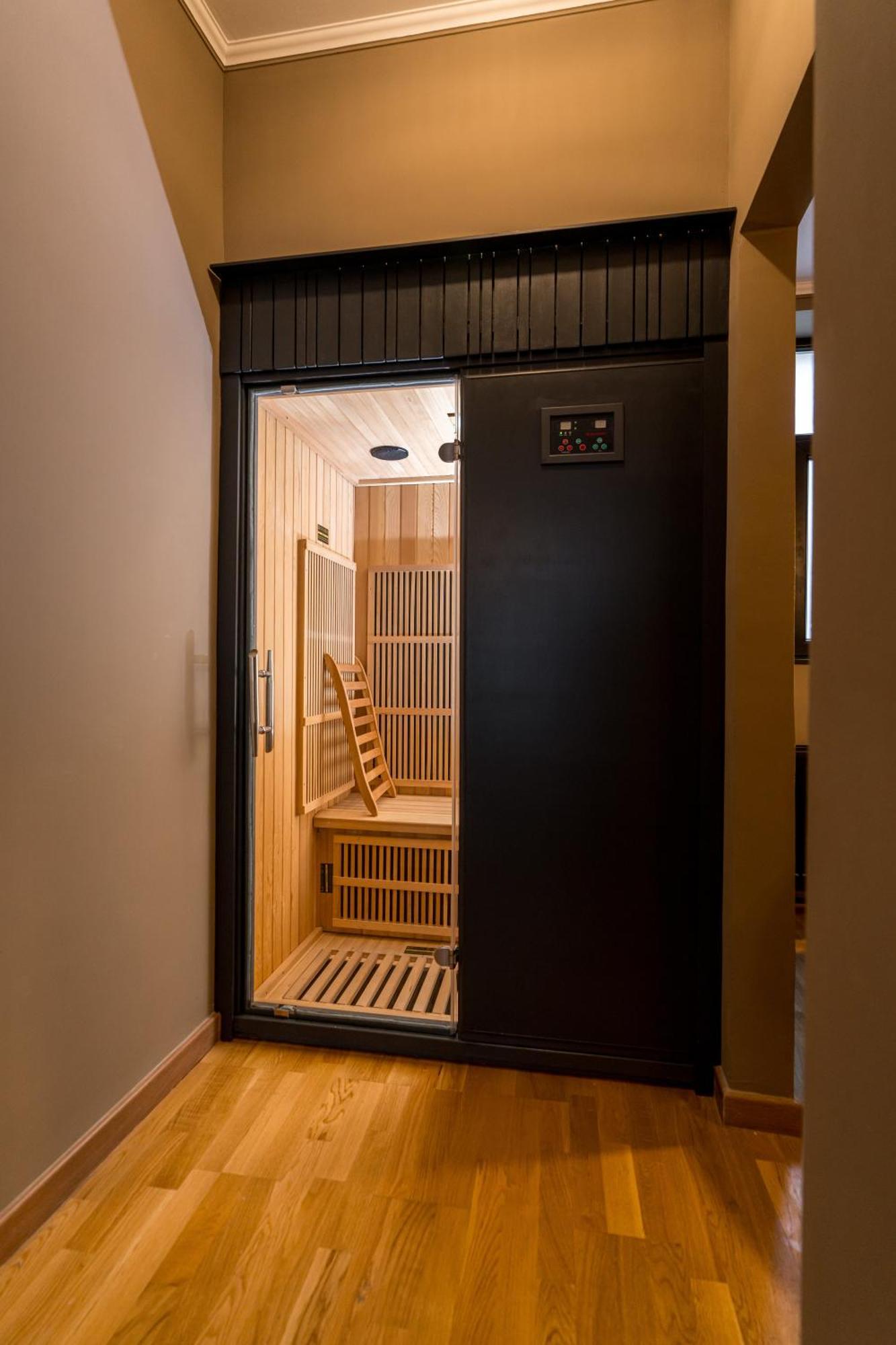 Downtown Calea Victoriei 100 Jacuzzi&sauna&bathtub Apartament
