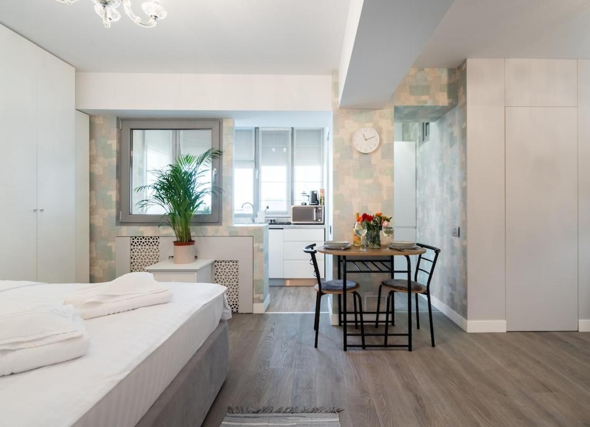 Cosy Center Near Piata Romana Apartment *