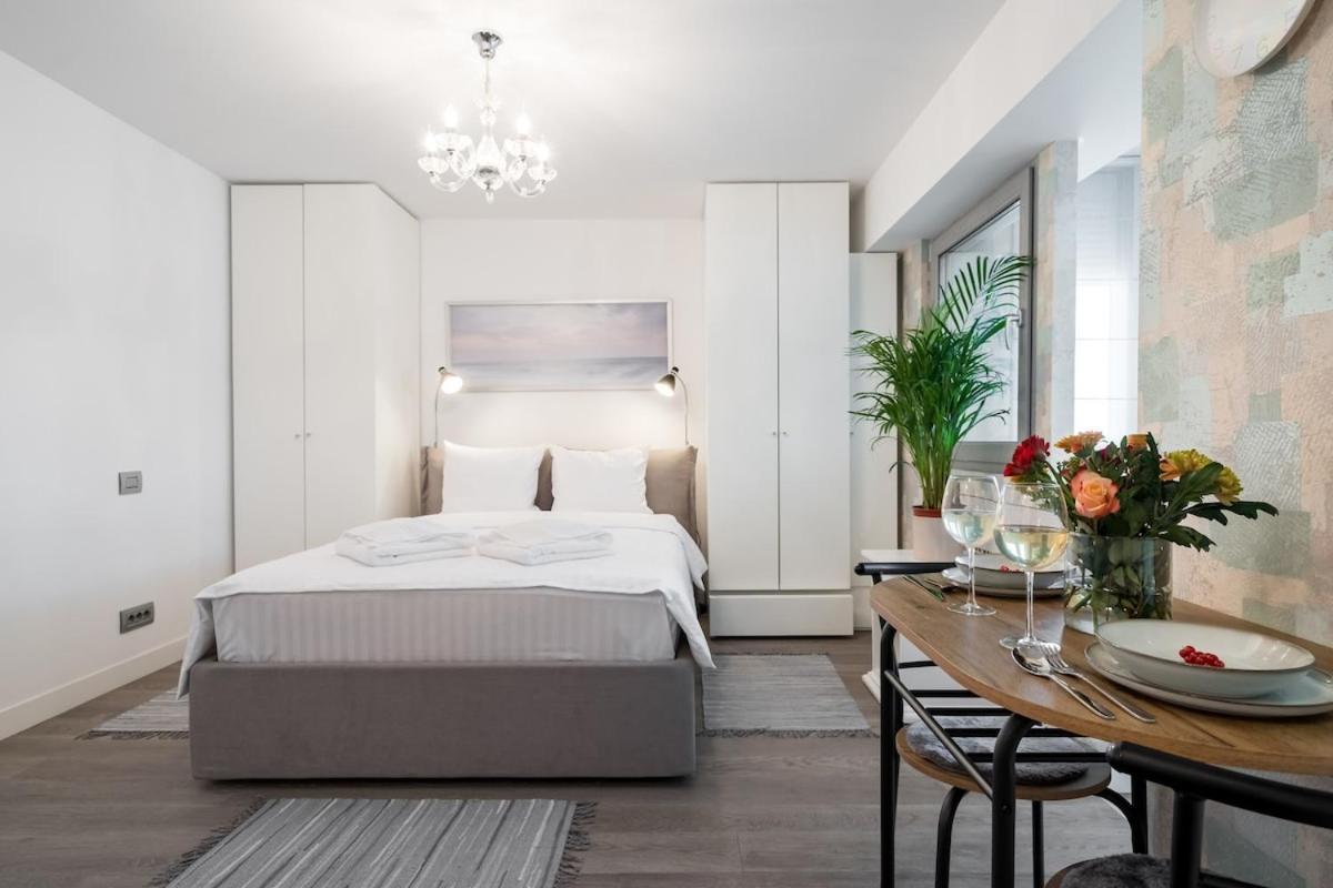 Cosy Center Near Piata Romana Apartment *
