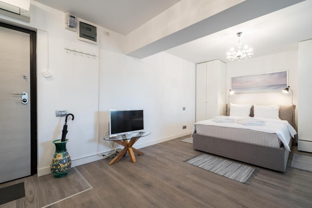 Cosy Center Near Piata Romana Apartment