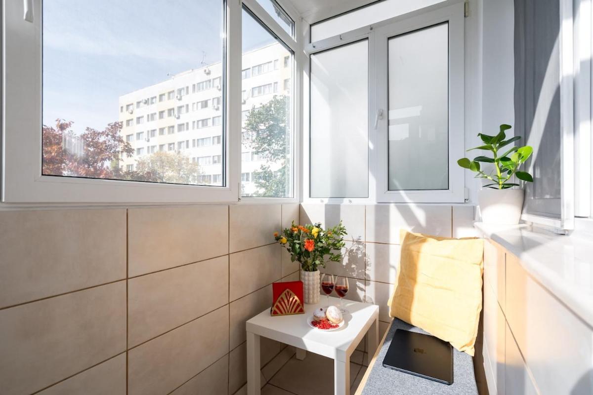 G24 - Luxurious & Cozy Inspired By Freedom Apartment *