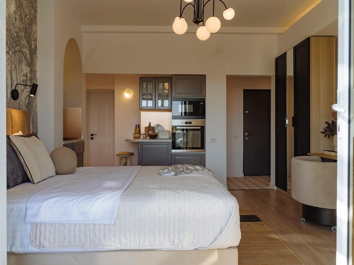 Closer To The Sun - Warm Apartment