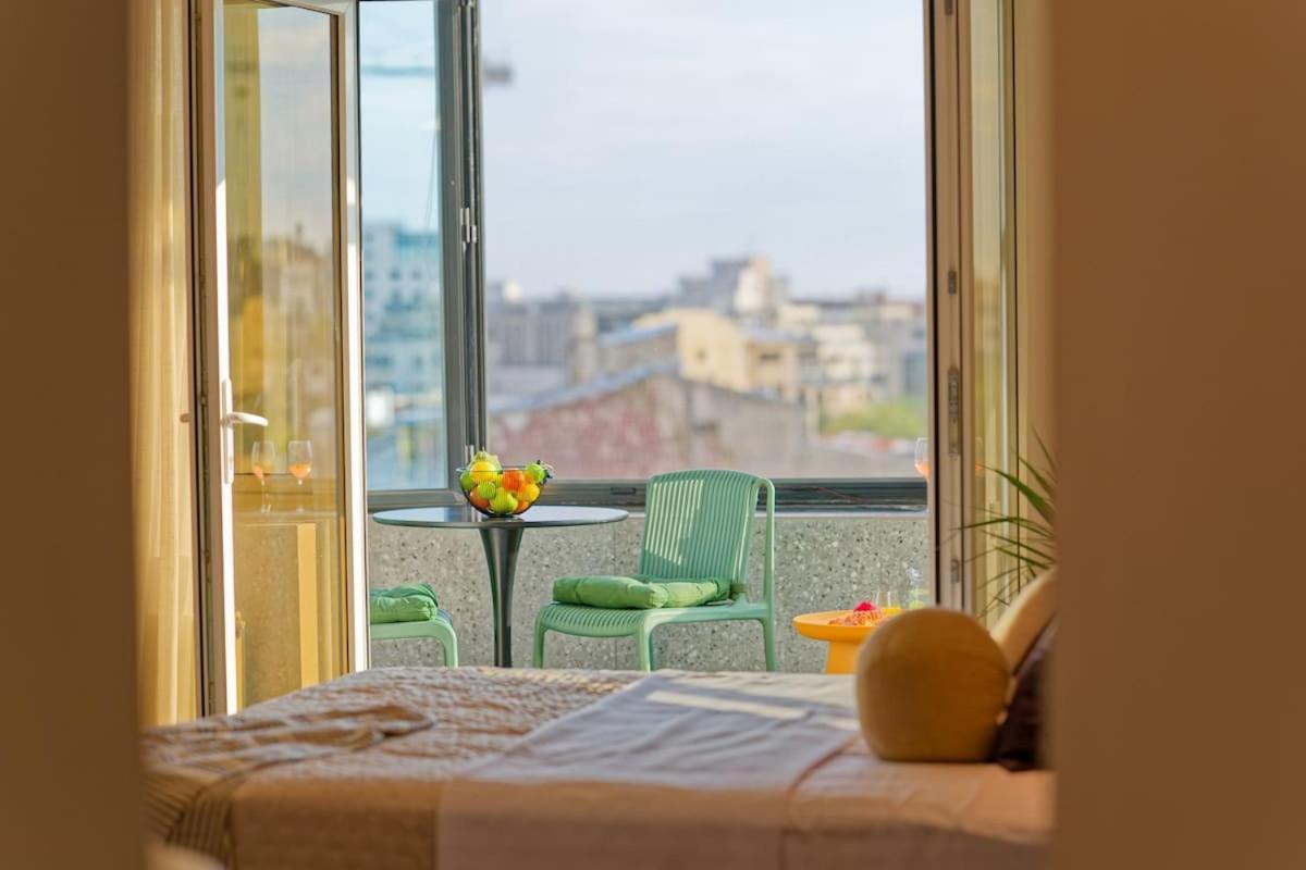 Closer To The Sun - Warm Apartment *