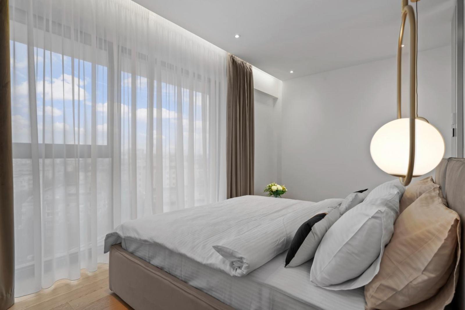 One H Luxury Apartment *