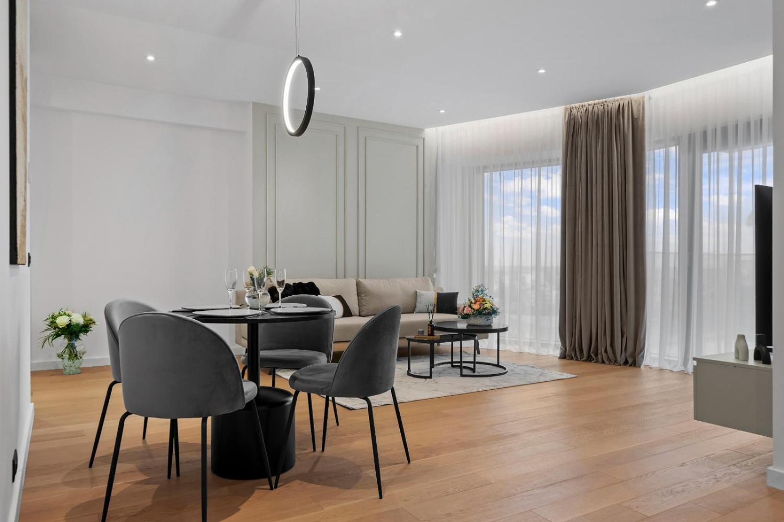 One H Luxury Apartment