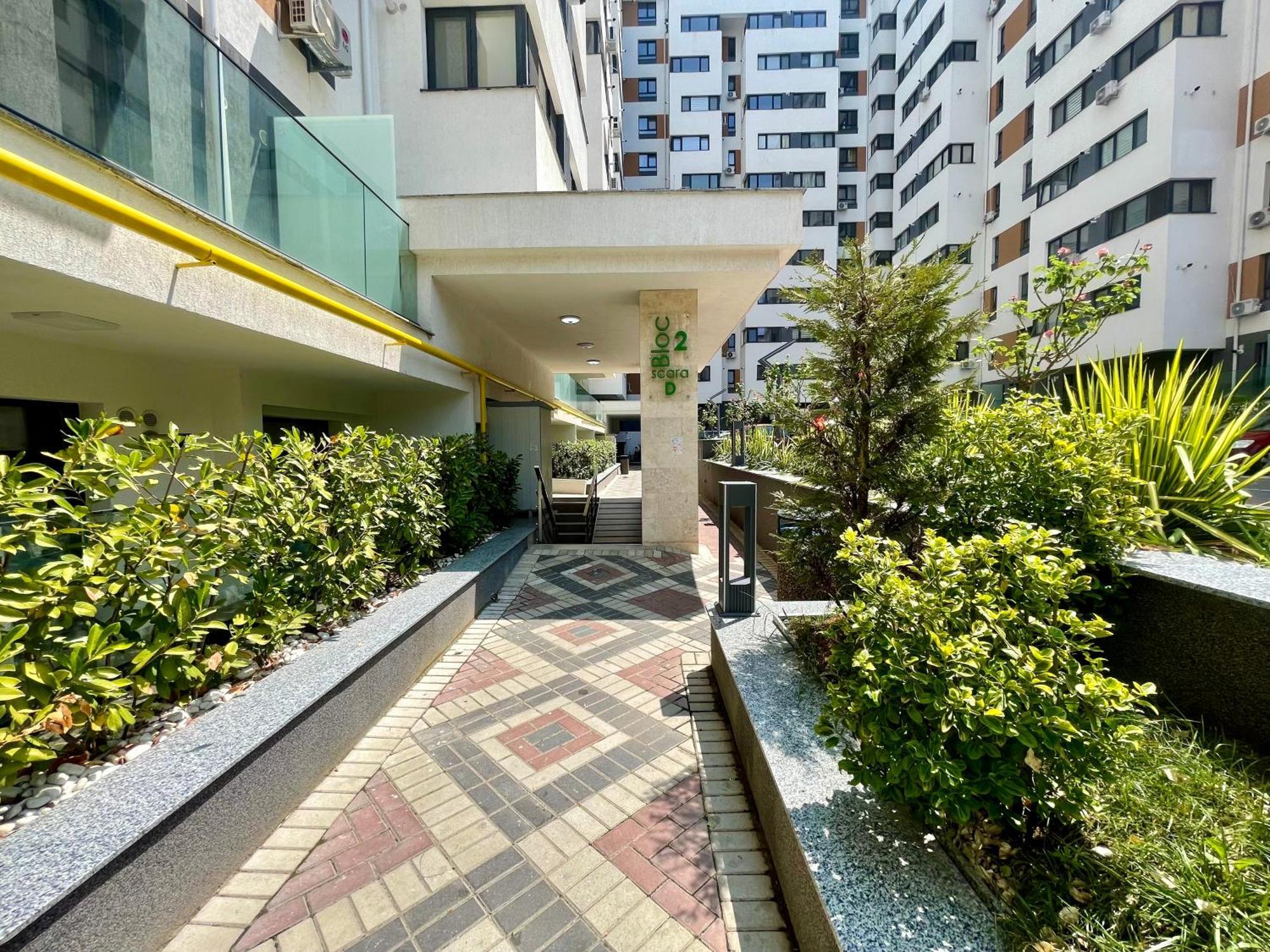 Adress P4 Apartament