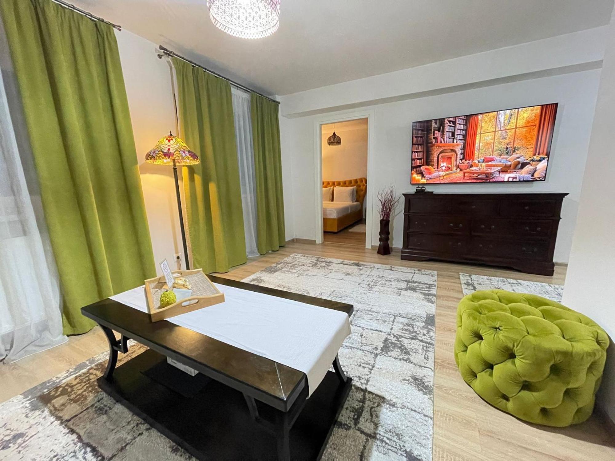 Jsn House - Private Parking & Premium Services Apartamento *