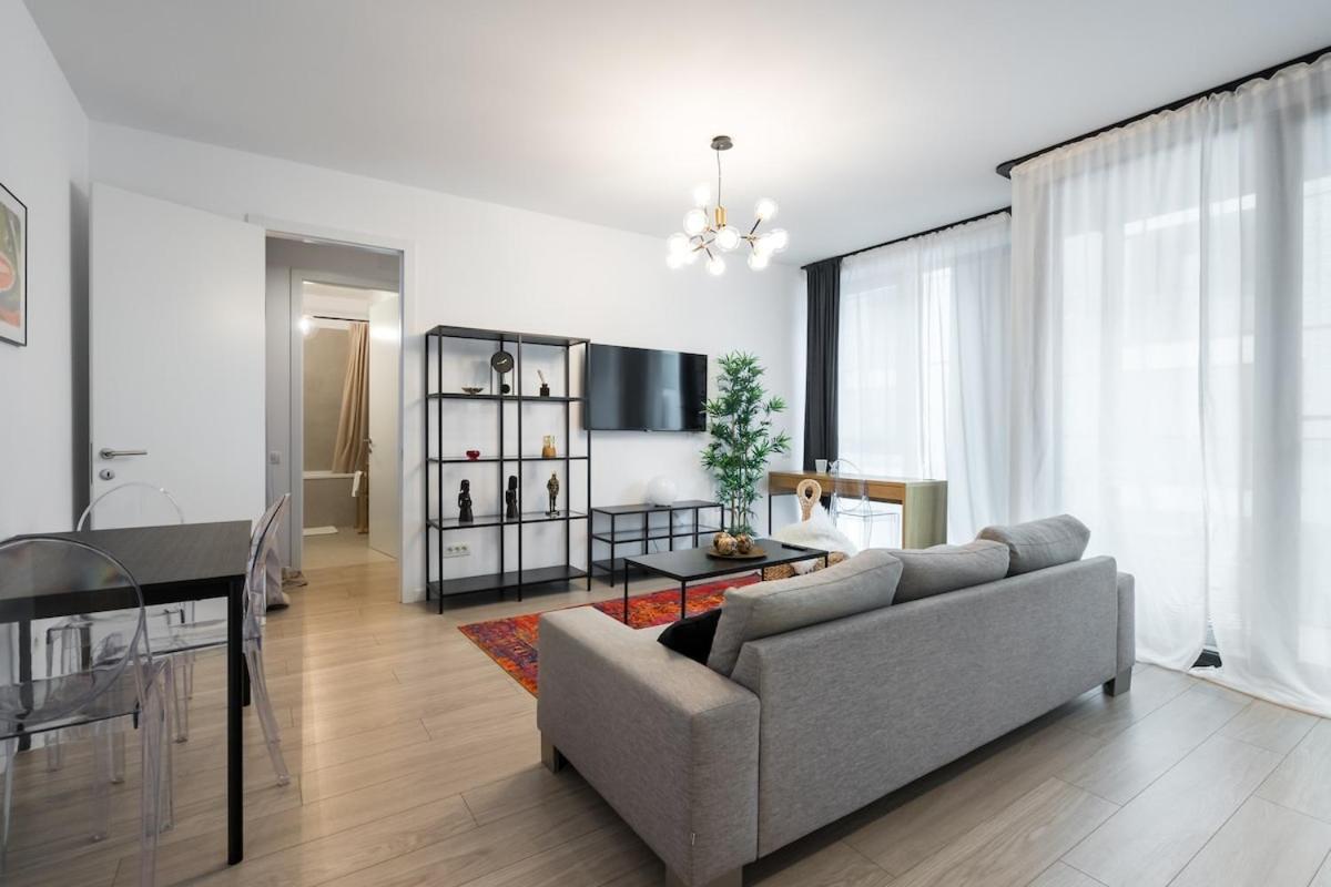 Elegance In Win Herastrau - King Bed Apartment