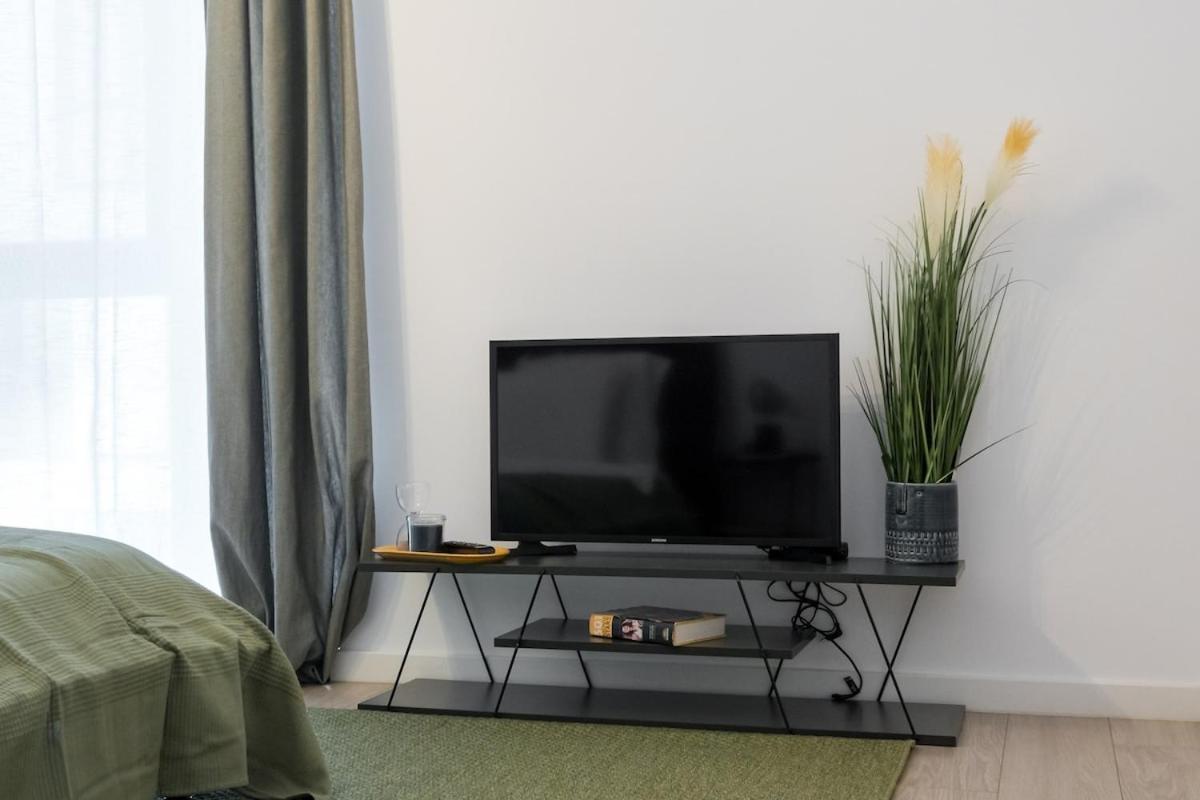 Apartment Elegance In Win Herastrau - King Bed