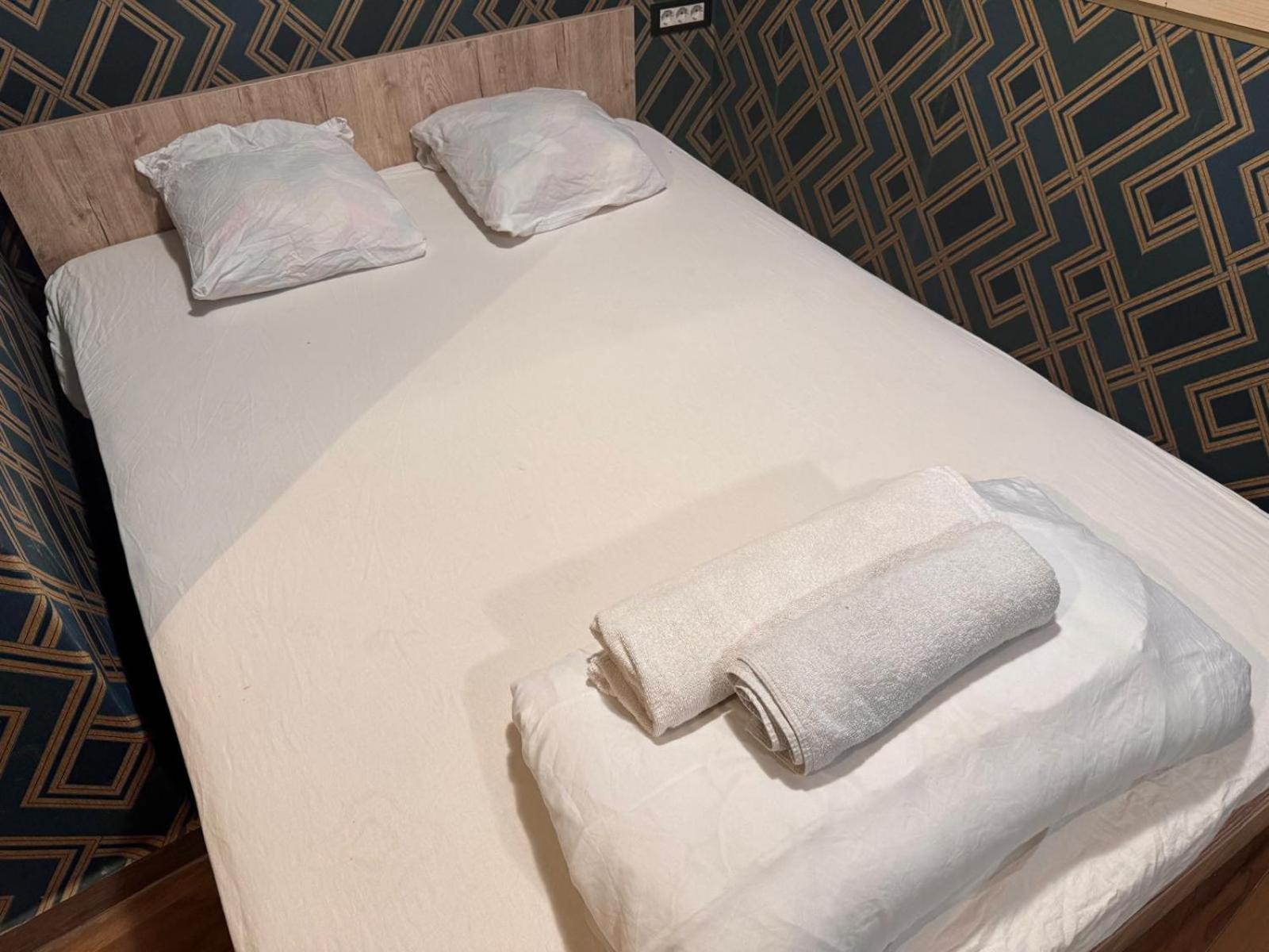 Harry Piata Romana 3* Bucharest