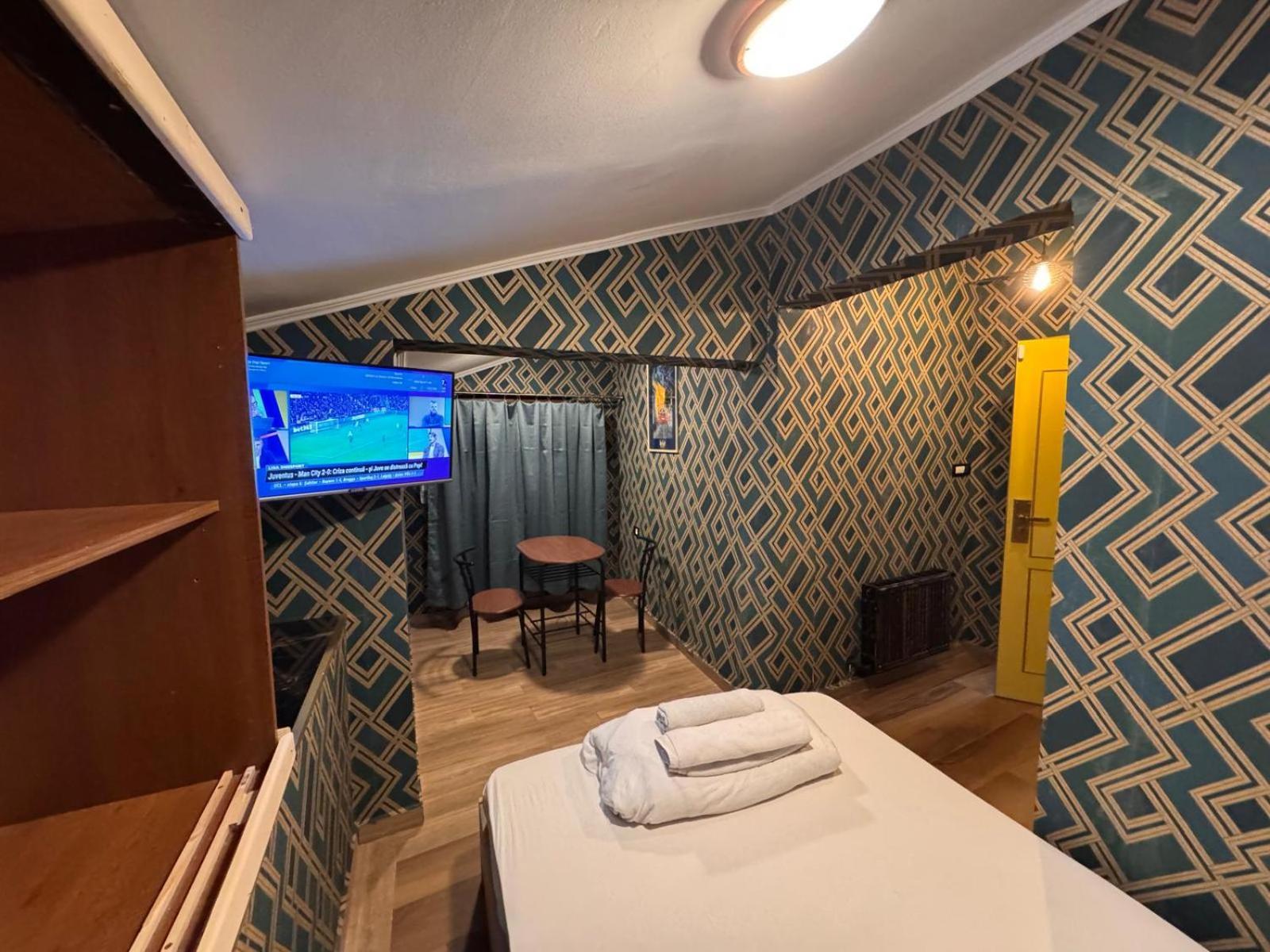 Harry Piata Romana Hotel