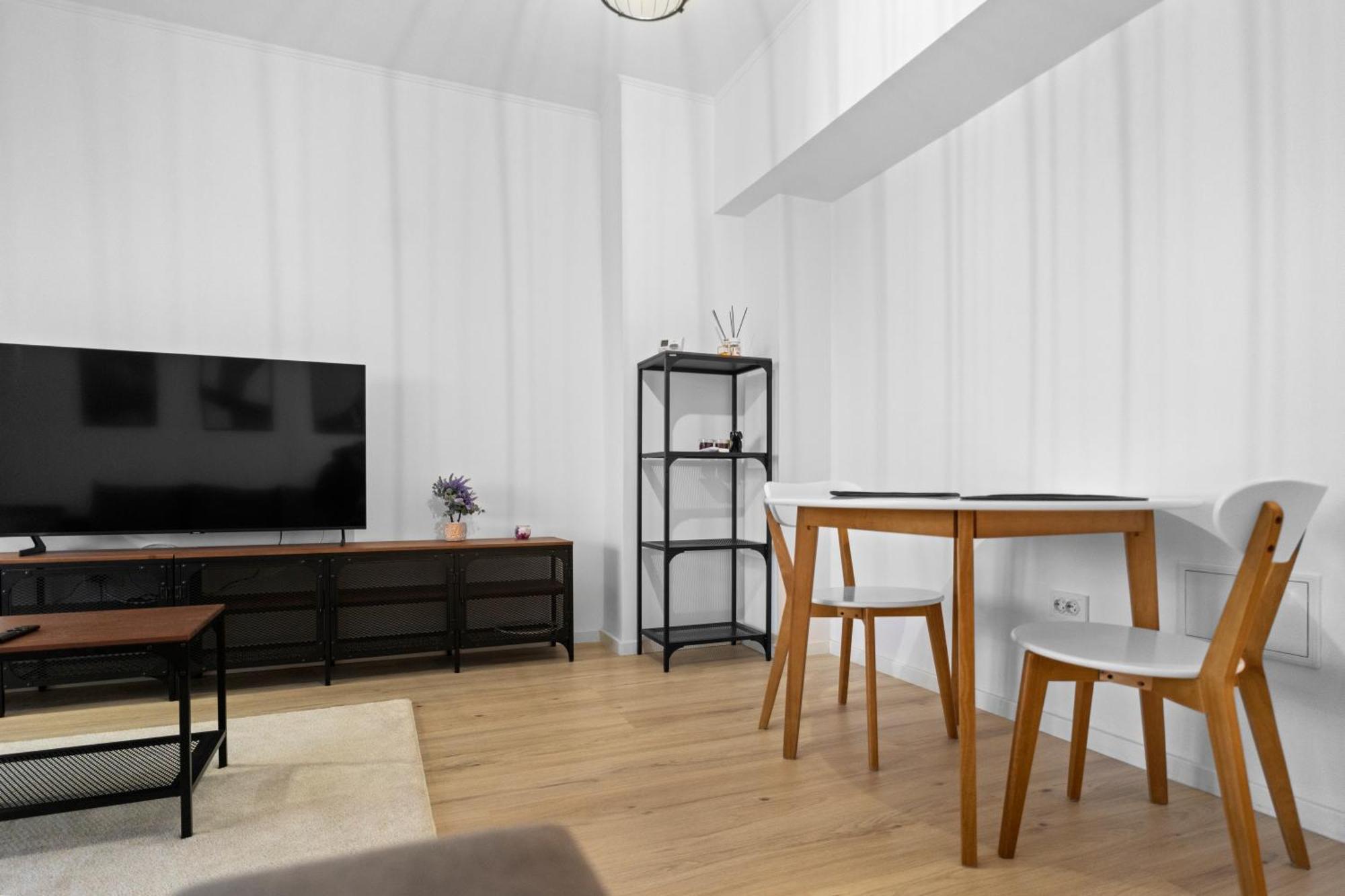 High-end With Panoramic View, Parking & Pool * Bucharest