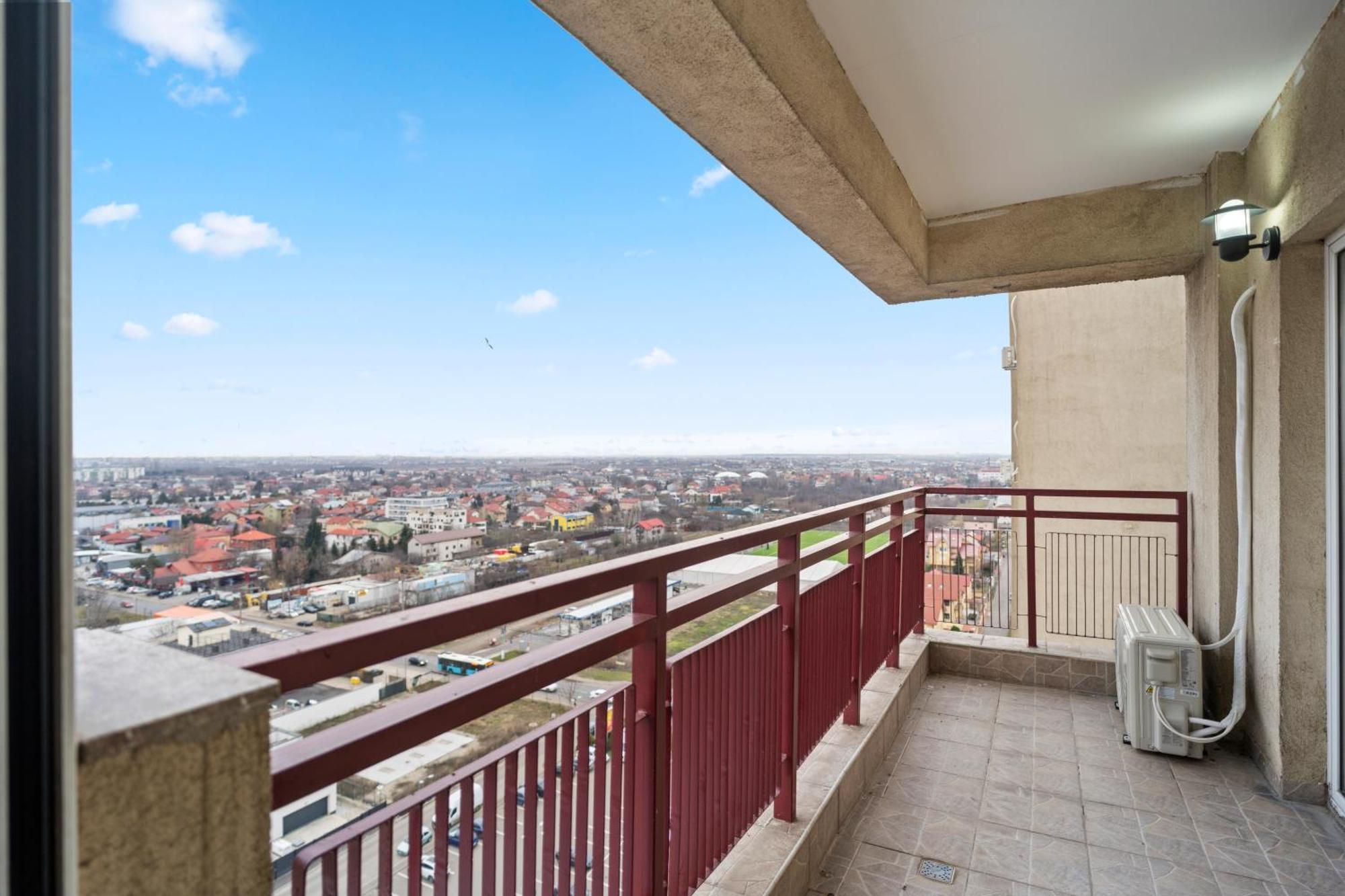 High-end With Panoramic View, Parking & Pool