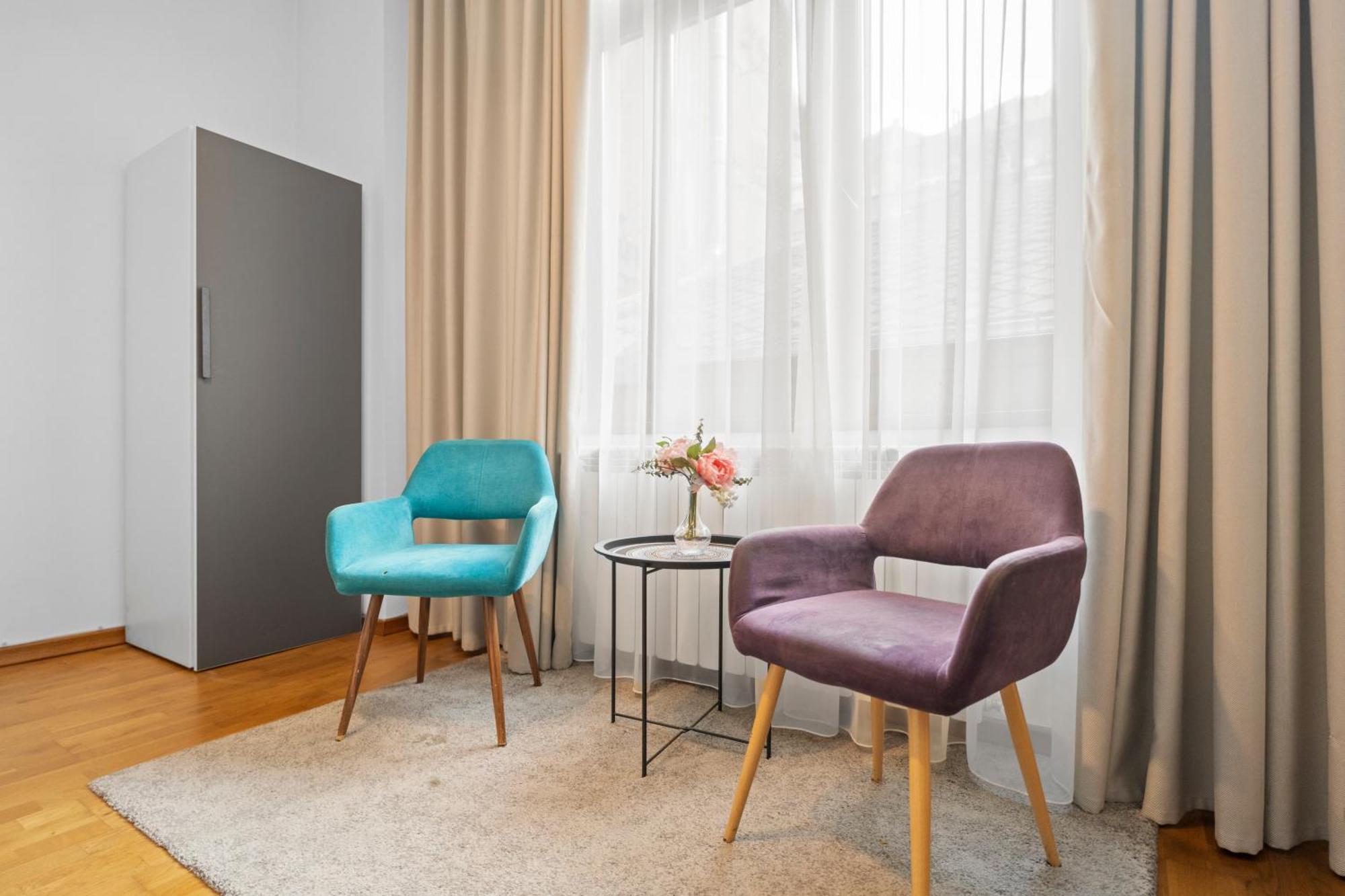 Golden Residences - & Penthouse In Old Town Apartment Bucharest
