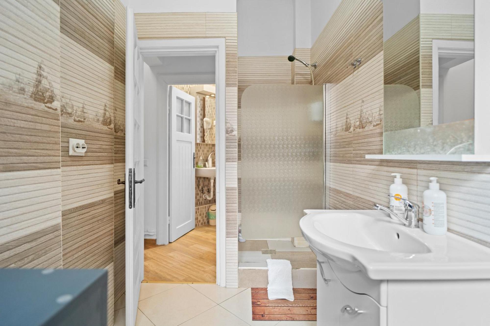 Apartment Golden Residences - & Penthouse In Old Town